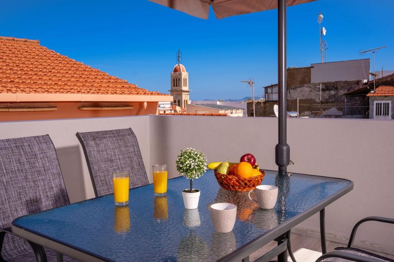 White & Gray Apartment ريثيمنو المظهر الخارجي الصورة