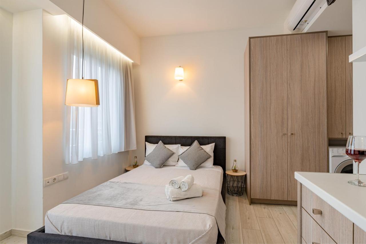 White & Gray Apartment ريثيمنو المظهر الخارجي الصورة